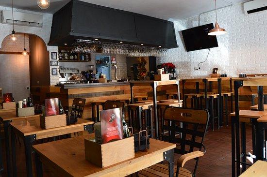 La Nave Gastro Bar